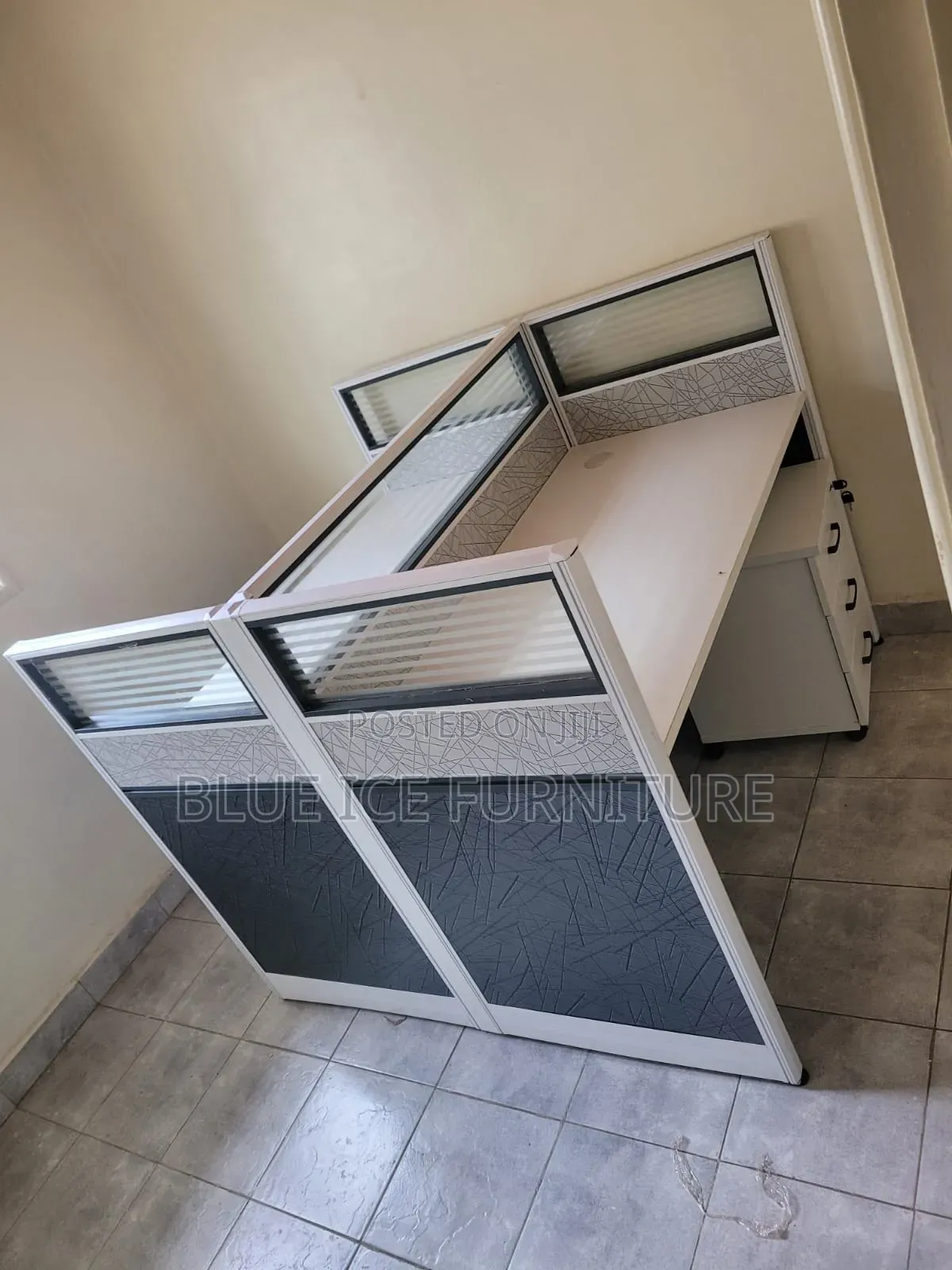 Executive 2 Way Cubicle Workstation