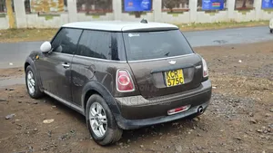 Mini Cooper 2011 Brown