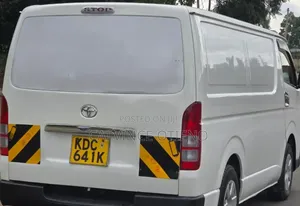Toyota HiAce 2014 White