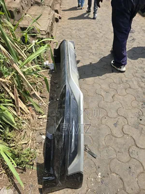 Toyota Harrier Bumper Skirting