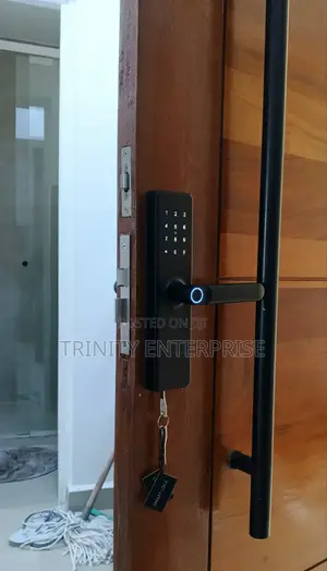Smart Lock Smart Home Tuya App Apartment Fingerprints Password Cards
