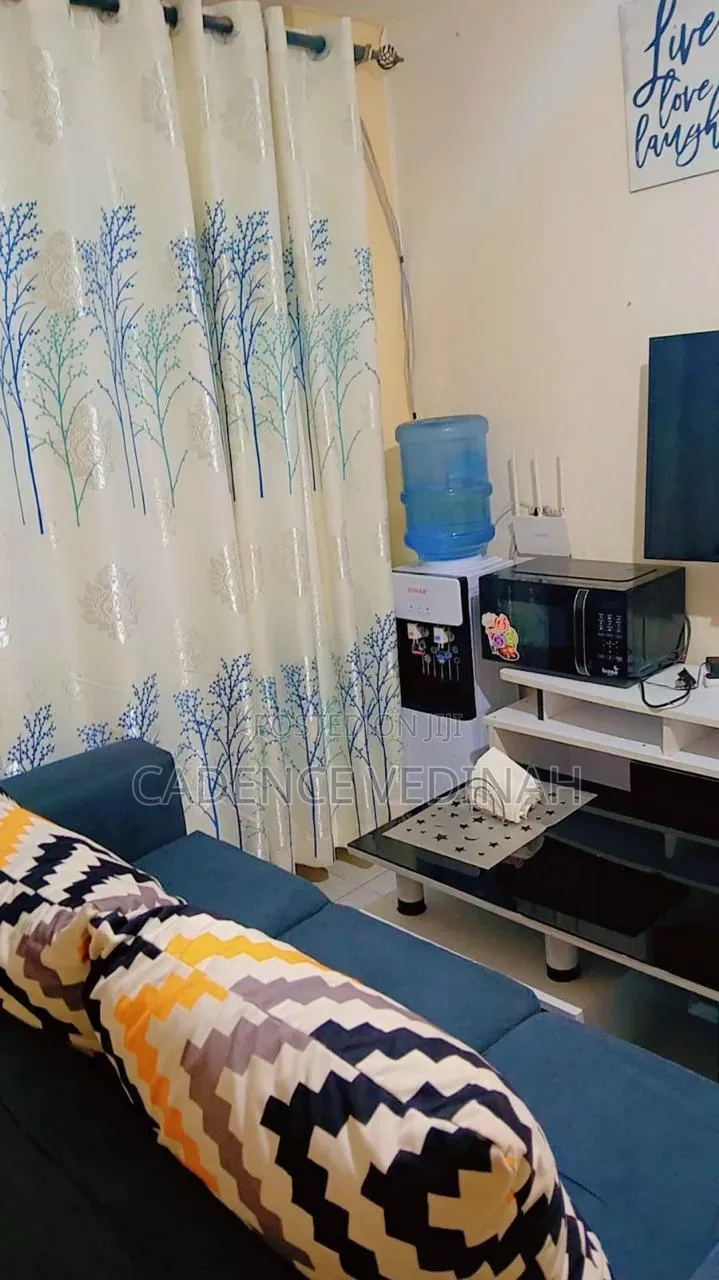 Airbnb Mlolongo
