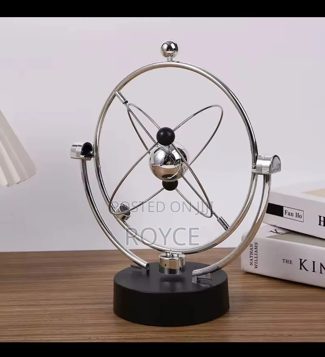 Luxury Pendulum Rotating Ball