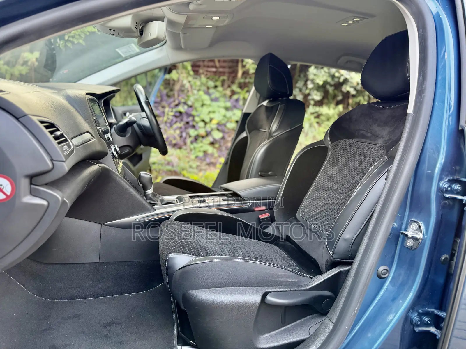 Renault Megane 2019 Blue