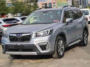 Subaru Forester 2019 Silver