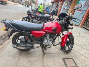 Bajaj Boxer 150 UG 2023 Red