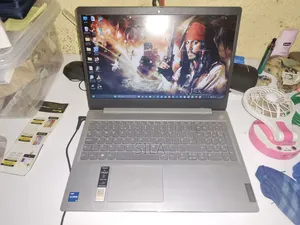 Laptop Lenovo Ideapad 3 8GB Intel Core i5 HDD 500GB