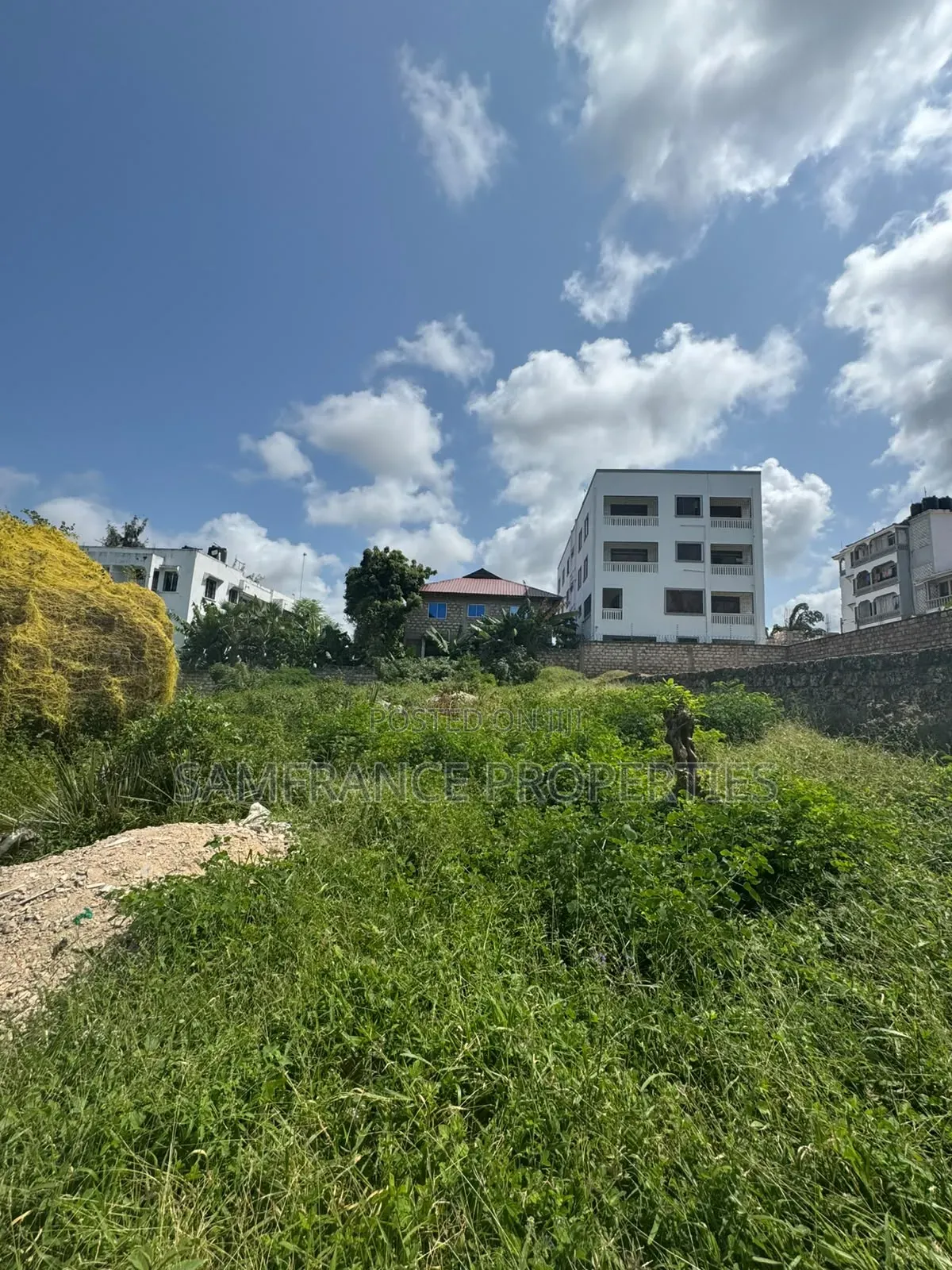 Utange 40by80 Plot on Sale