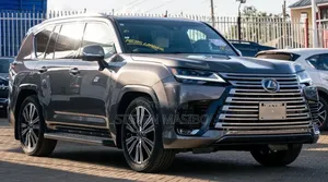 Lexus LX 600 2023 Gray
