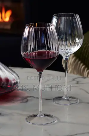 A Pair (2) Vertical Ribbed Finish 320 Ml Wine Glasses