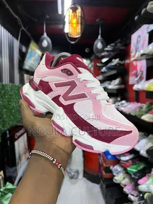 9060 New Balance Sneakers