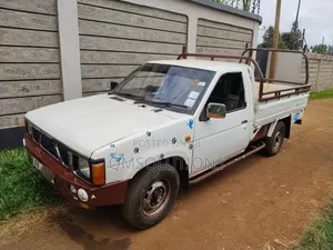 Nissan Hardbody 1996 White