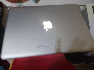Laptop Apple MacBook 2017 32GB Apple M5 HDD+SSD 48GB
