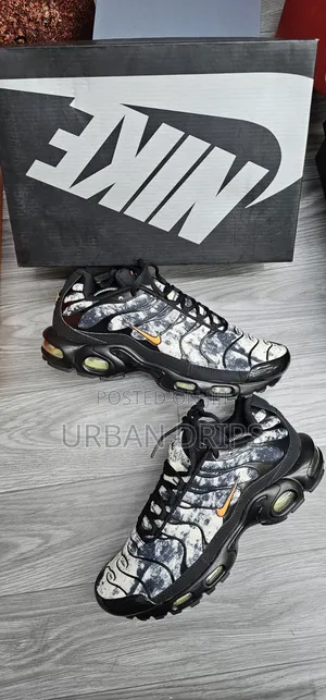 Nike Tn Sneakers