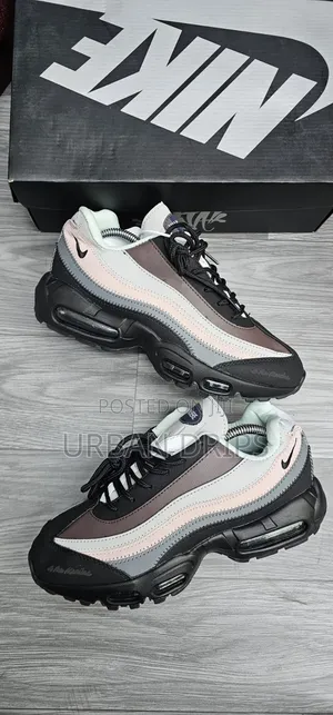 Nike Airmax Sneakers