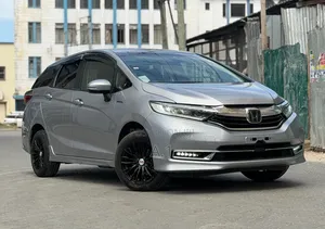 Honda Fit Shuttle 2020 Silver