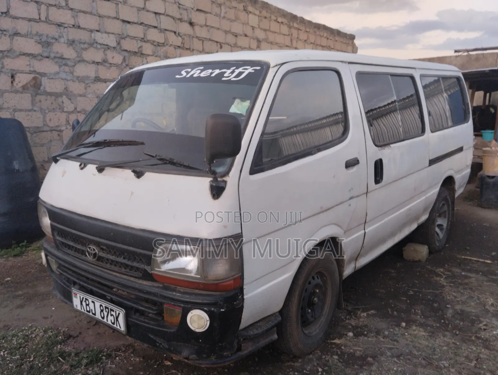 Toyota HiAce 2005 White