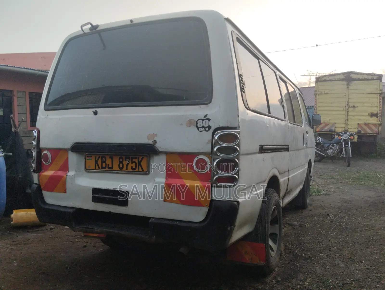 Toyota HiAce 2005 White