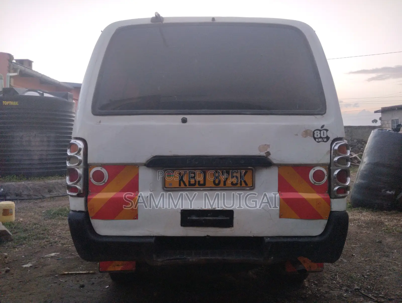 Toyota HiAce 2005 White