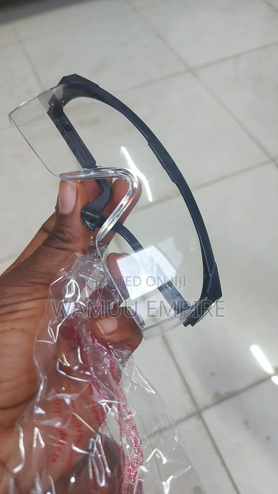Vaultex Safety Goggles Feature