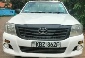 Toyota Hilux 2015 White