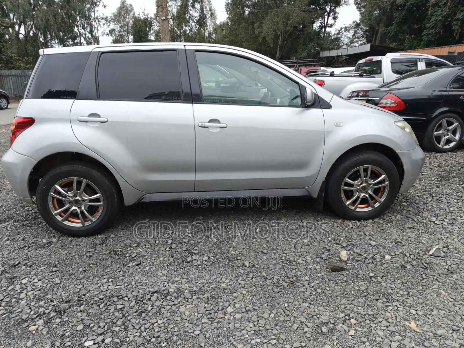 Toyota IST 2004 Silver