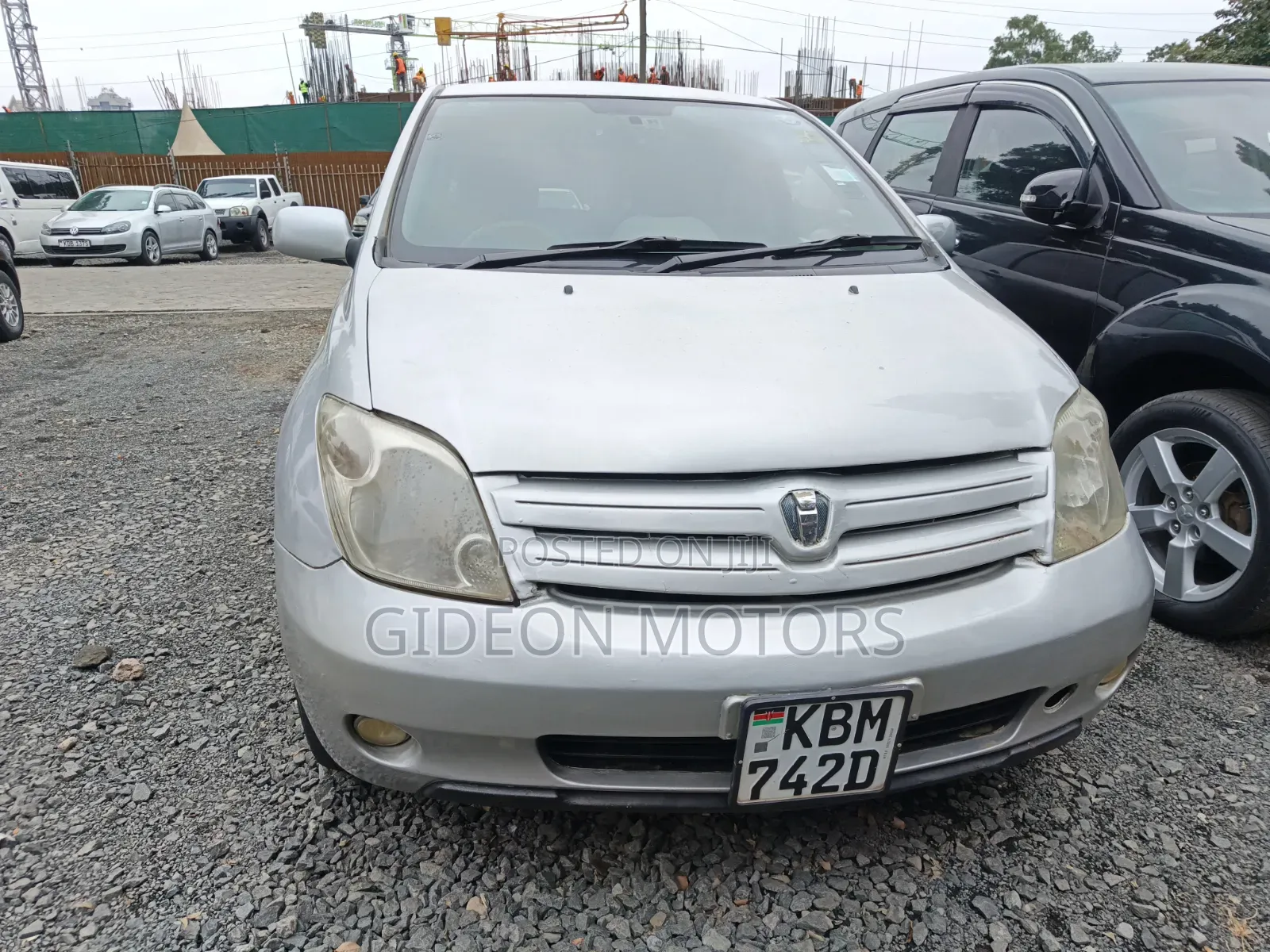 Toyota IST 2004 Silver