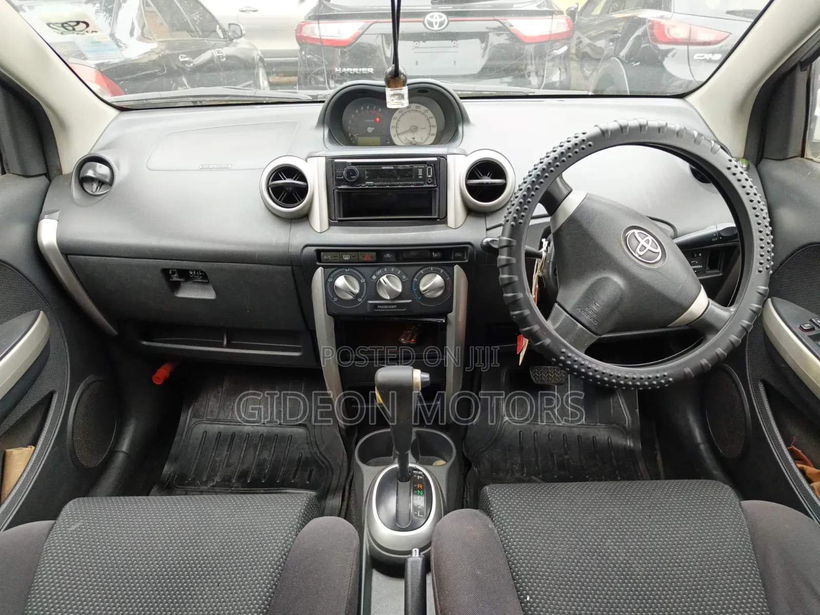 Toyota IST 2004 Silver