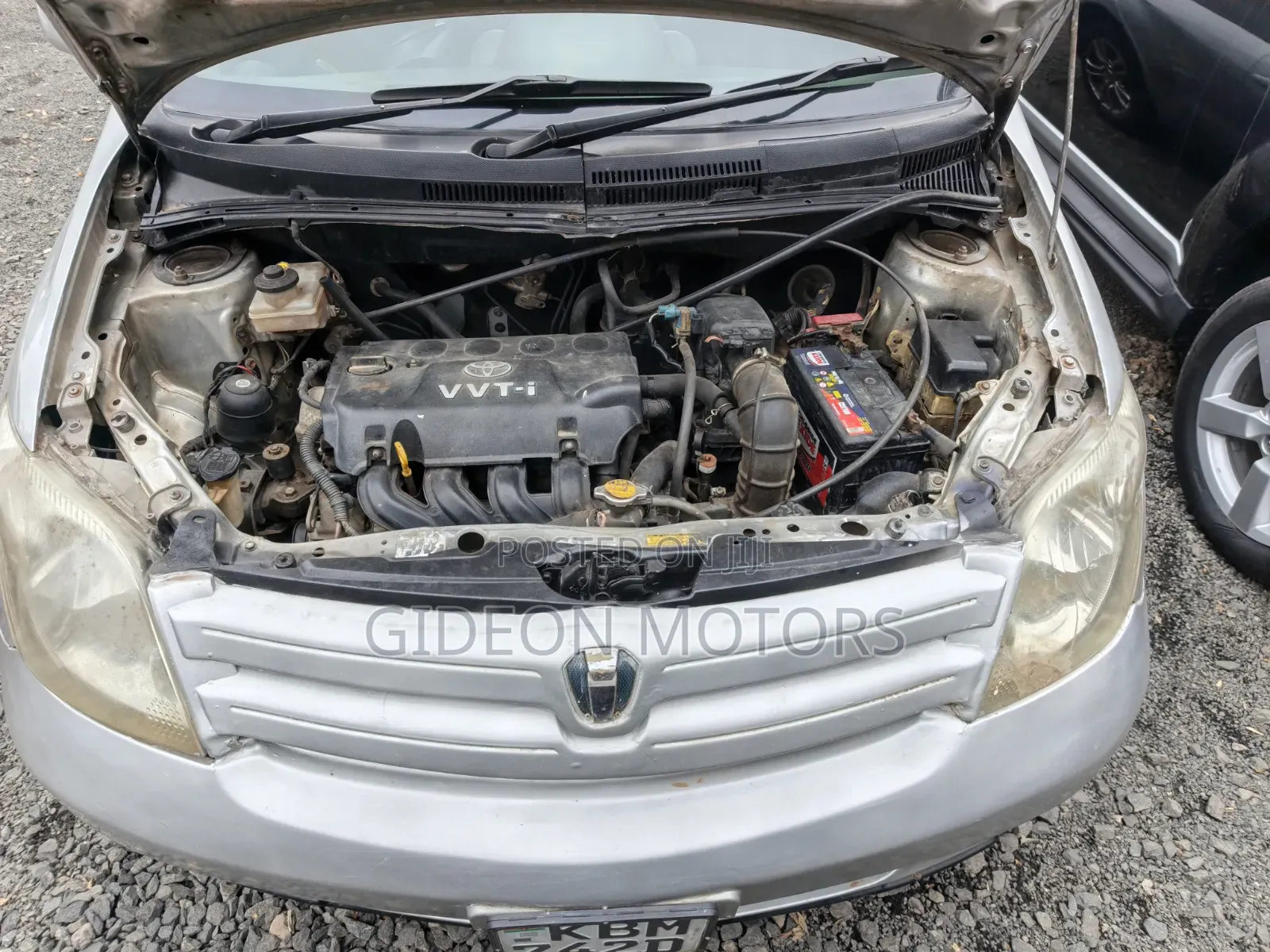 Toyota IST 2004 Silver