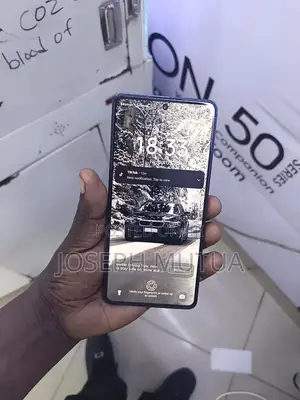 Tecno Camon 20 256 GB Purple
