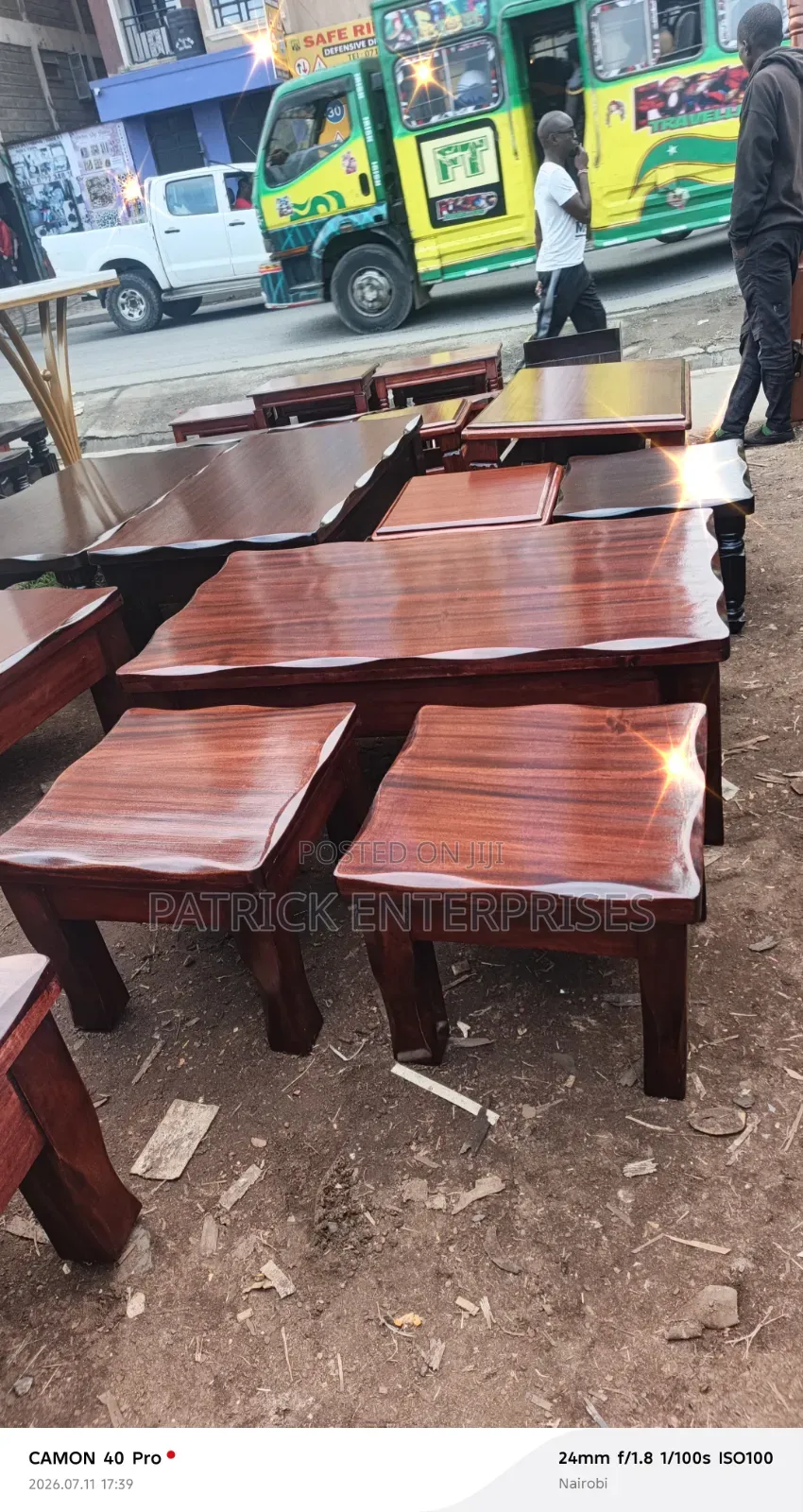 Mahogany Solid Coffee Table With Two Stools