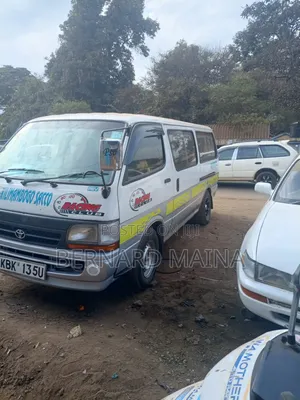 Toyota HiAce 2007 White