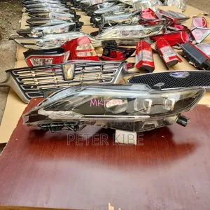 Toyota Harrier 2015 Headlight Headlamp Xenon Koito 48-147