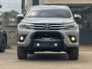 Toyota Hilux Revo Double Cab Deisel 2.8 AWD 2018 Silver