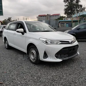 Toyota Corolla Fielder 2018 White