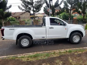 Isuzu D-MAX 2015 Off white