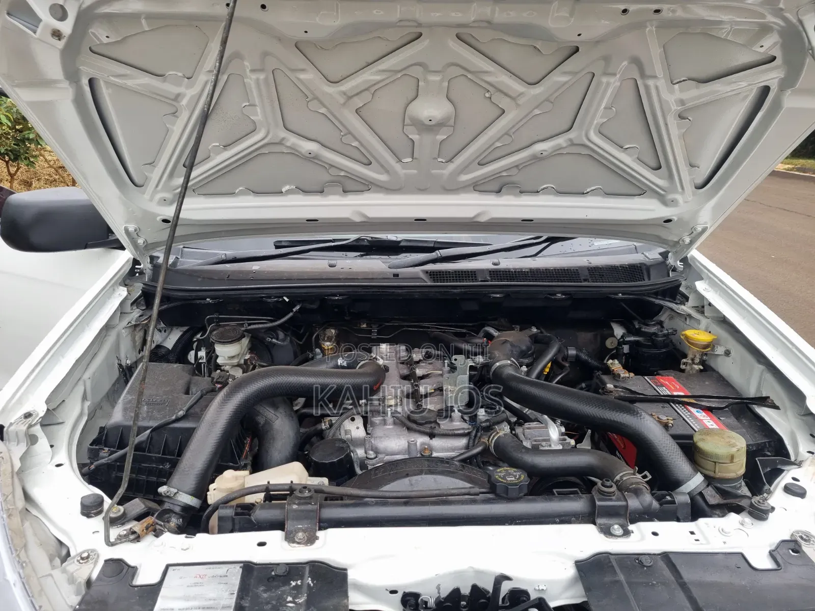 Isuzu D-MAX 2015 Off white