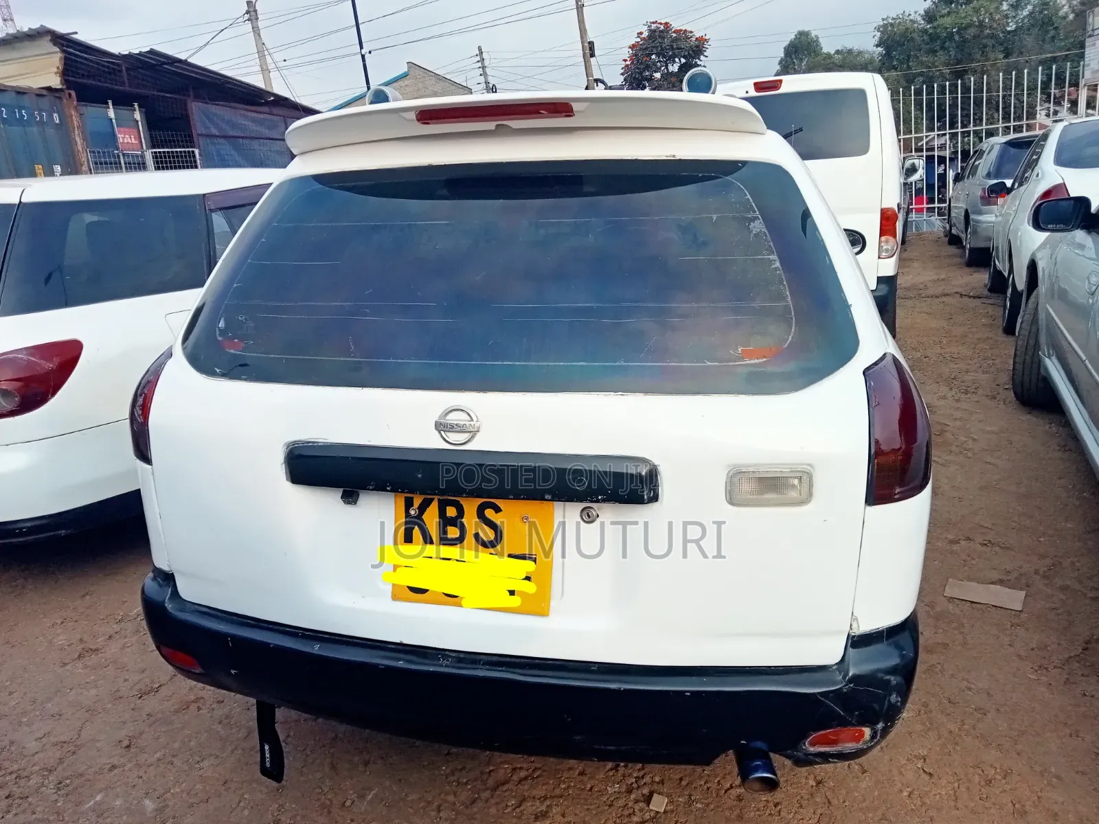 Nissan Advan 2002 White