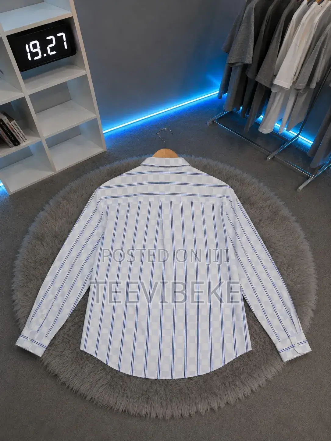 Longsleeved Shirt