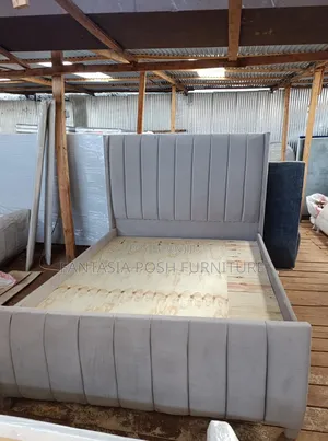 Grey Padded Bed Size 4 by 6