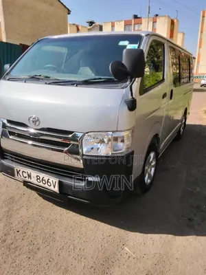 Toyota HiAce 2013 Silver