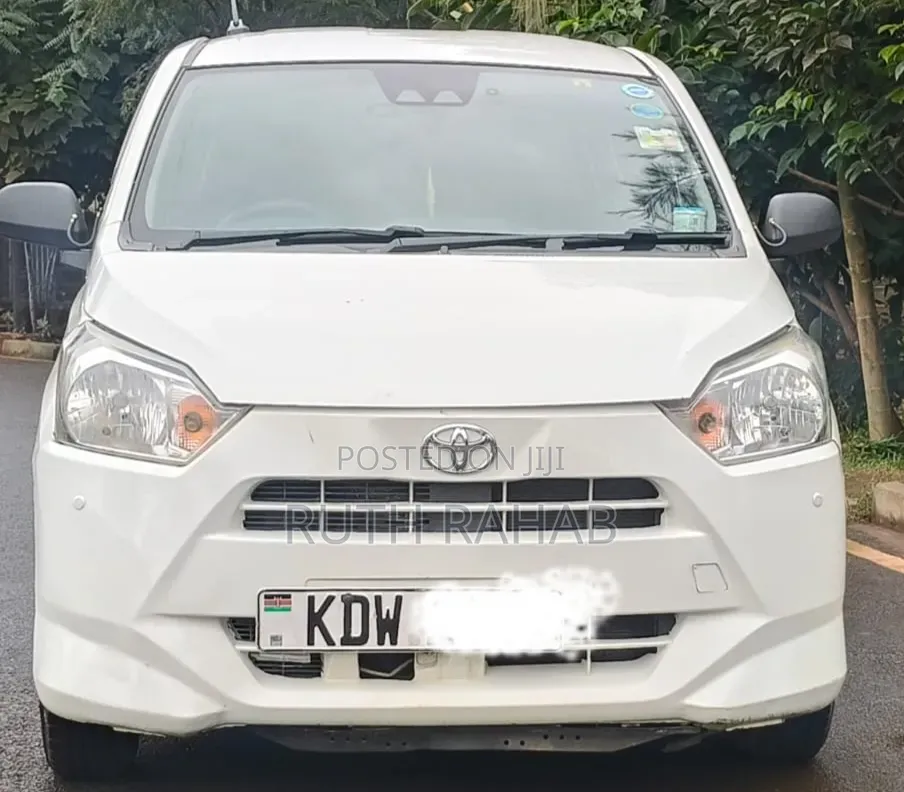 Toyota Pixis Epoch 2019 Off white