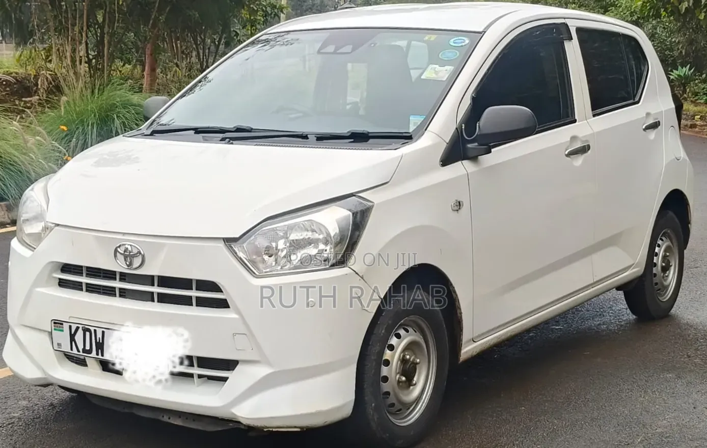 Toyota Pixis Epoch 2019 Off white