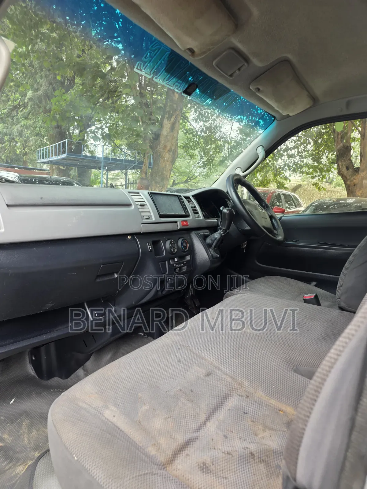 Toyota HiAce 2014 Grey