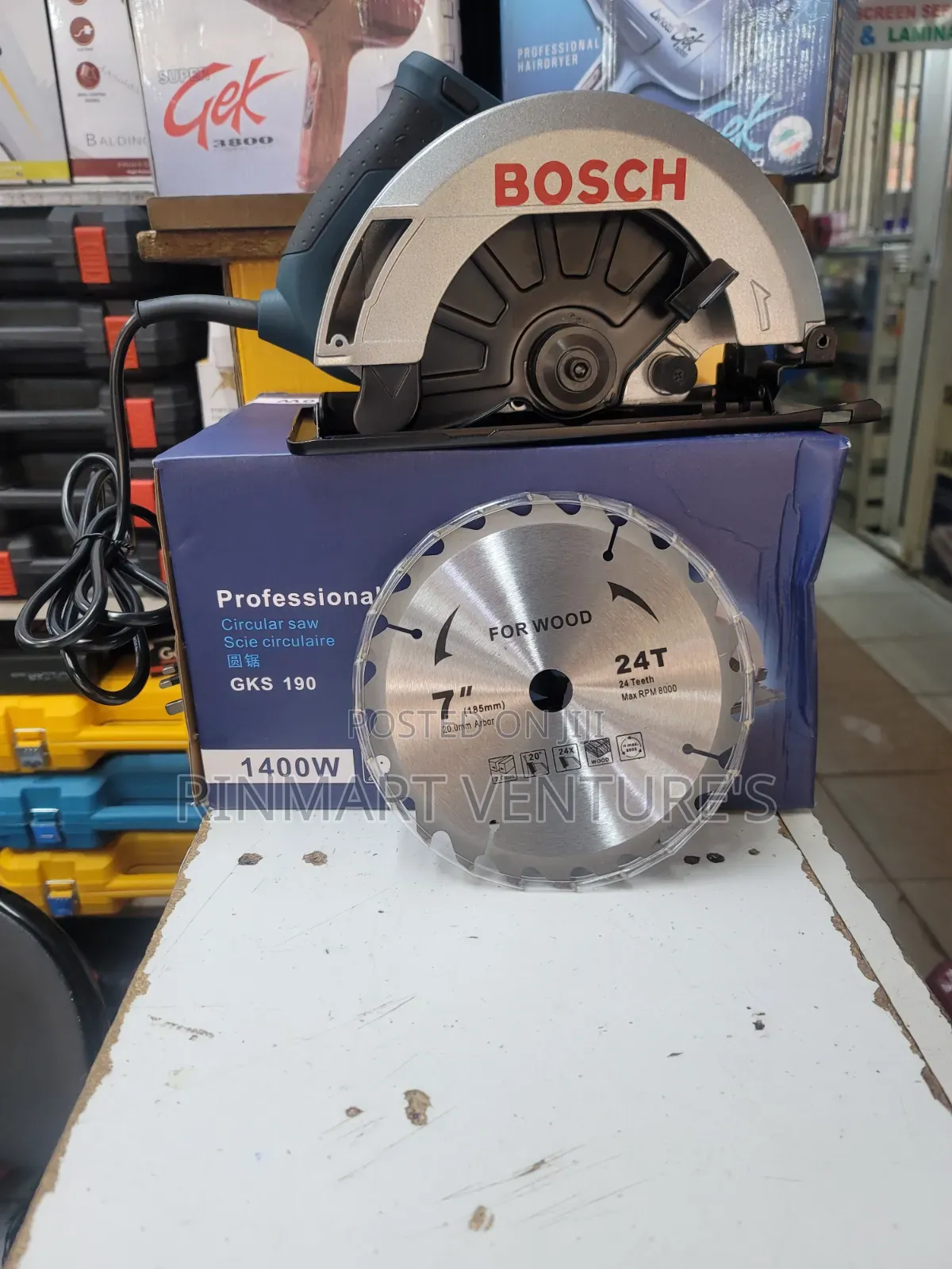 Bosch Circular Saw 7'/ Electric Bosch Circular Saw