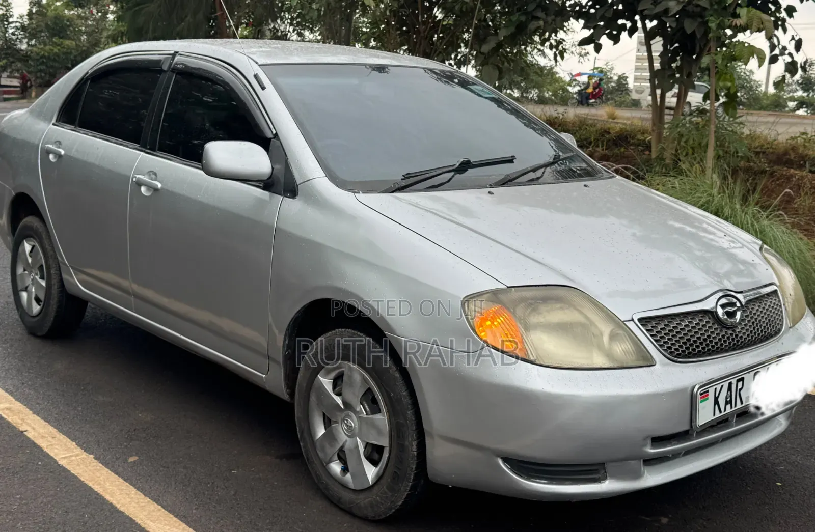 Toyota Corolla 2000 Silver