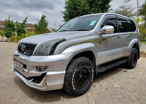 Toyota Land Cruiser Prado 2005 Silver