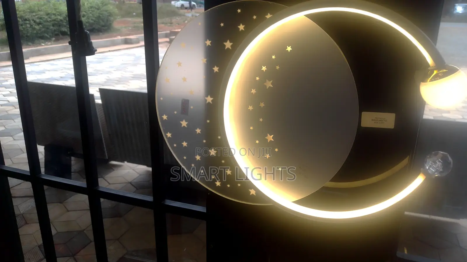 Modern Round Led Light-Moon Design