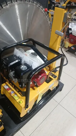 Reversible Soil Plate Compactor With Honda Gx200 Engine