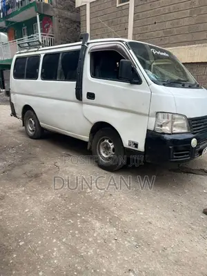 Nissan Caravan (Urvan) 2004 White